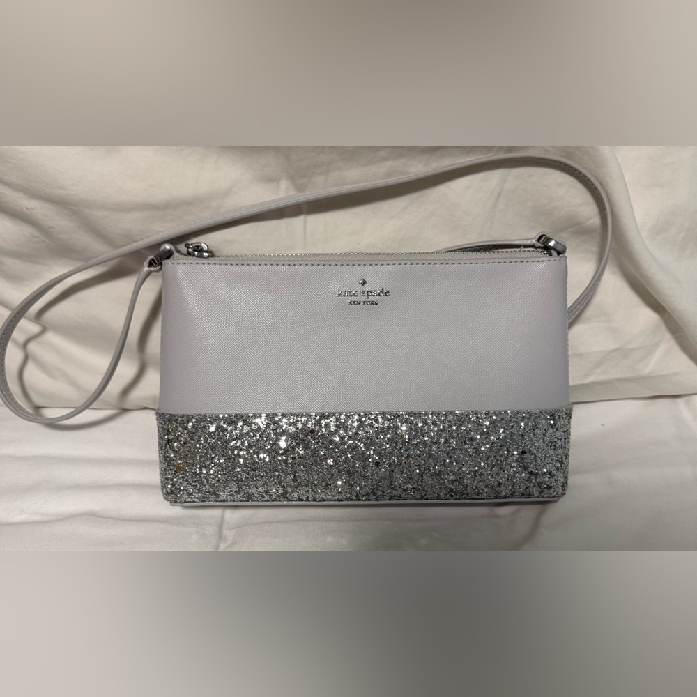 Kate Spade Silver and White Glitter Crossbody bag! NWOT with free bag scarf! - Picture 2 of 10